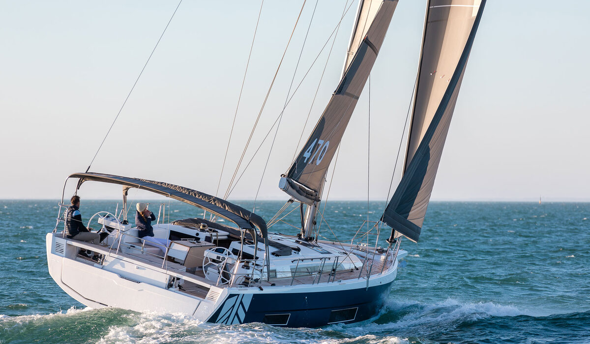Dufour 470 under sail, builder photo