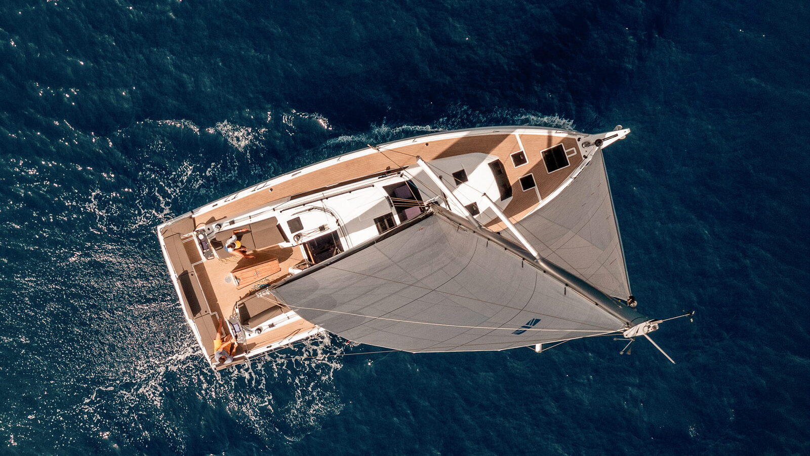 Dufour 41 from above showing cockpit and deck layout