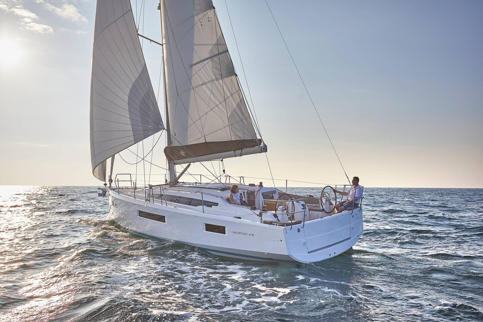 Jeanneau Sun Odyssey 410 heeled over on a reach