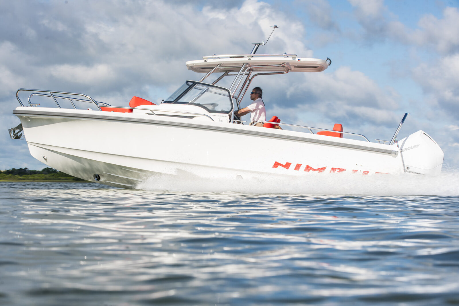 Nimbus T8 underway